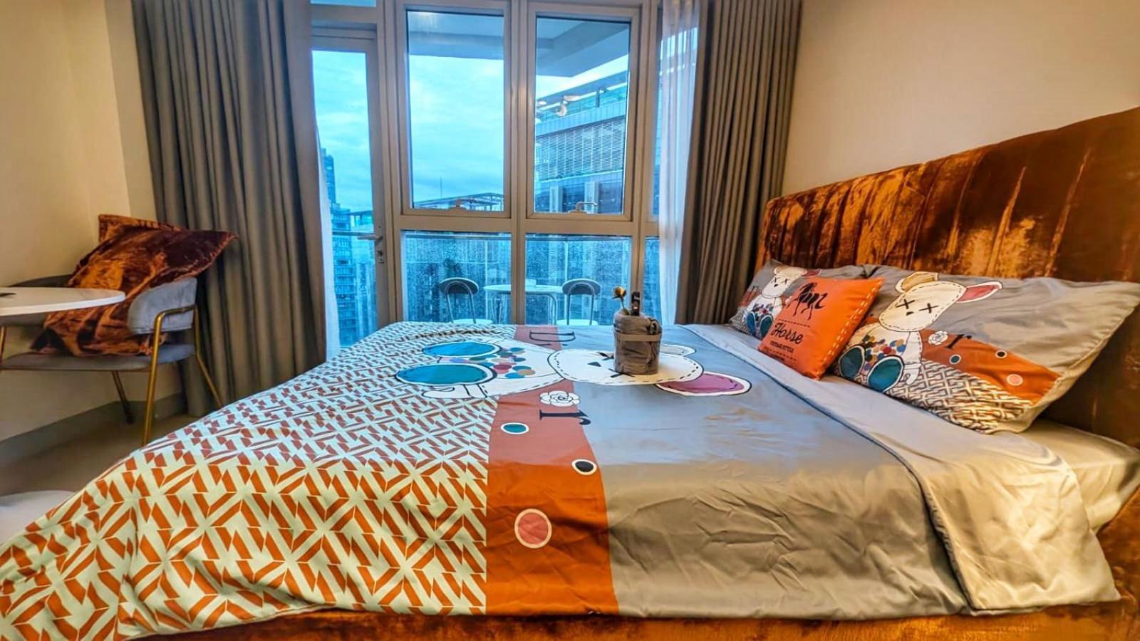 따구익 Eg Private House -Bgc Uptown 아파트 호텔 외부 사진