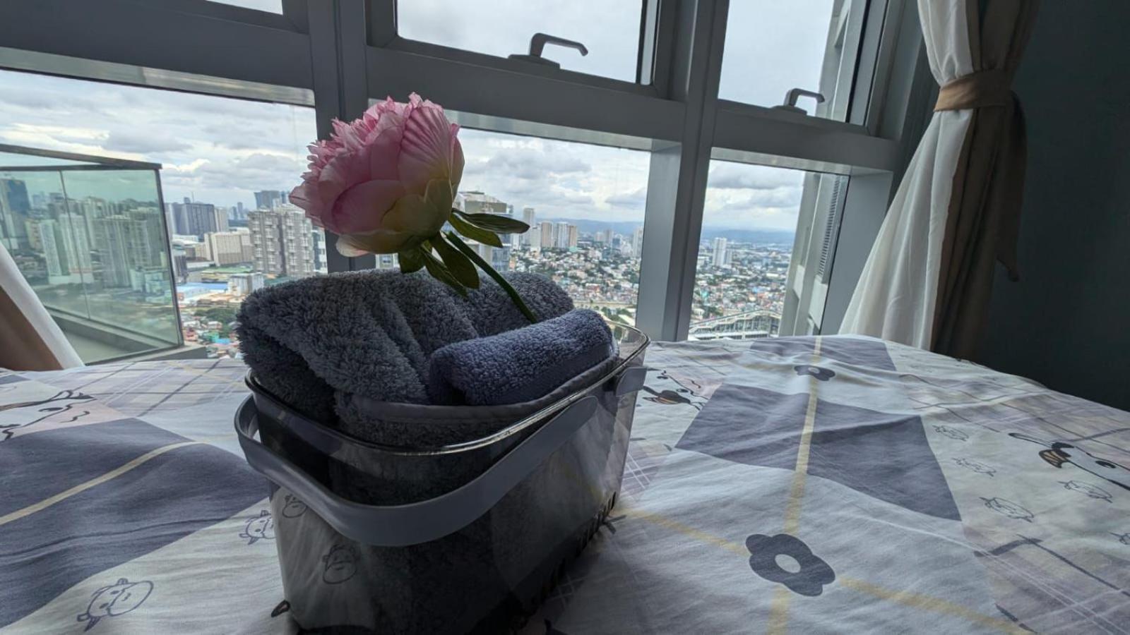 따구익 Eg Private House -Bgc Uptown 아파트 호텔 외부 사진